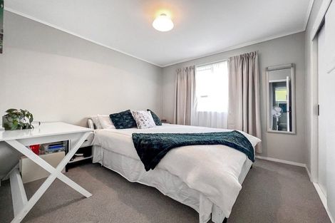 Photo of property in 1/27 Midgley Road, West Harbour, Auckland, 0618