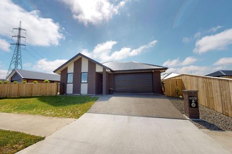 Photo of property in 6 Corsica Court, Fitzherbert, Palmerston North, 4410