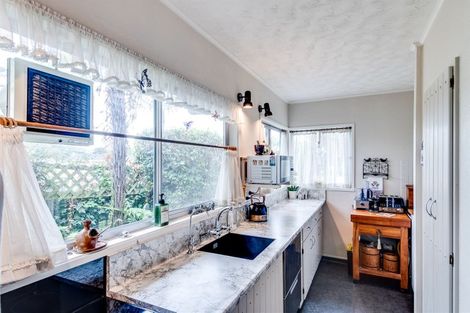 Photo of property in 24 Oriel Place, Pirimai, Napier, 4112