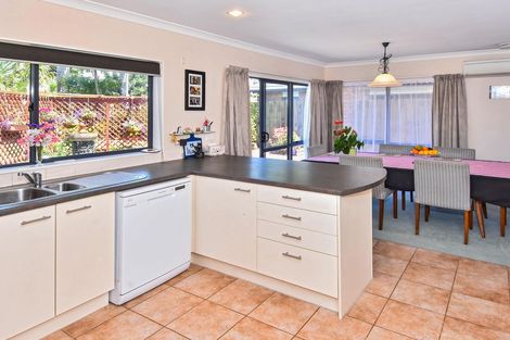 Photo of property in 53 Bellville Drive, Clendon Park, Auckland, 2103