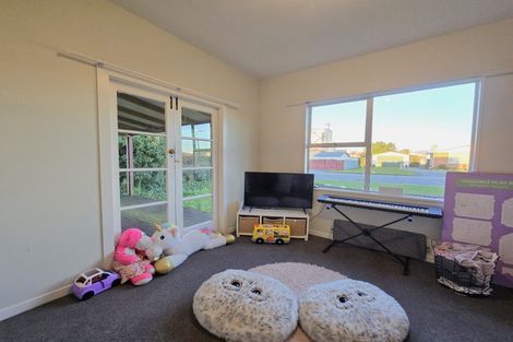Photo of property in 19 Hoffman Street, Hokitika, 7810