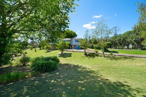 Photo of property in 12 Carter Road, Oratia, Auckland, 0604