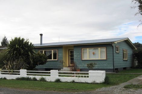 Photo of property in 6 Wadsworth Street, Takaka, 7110