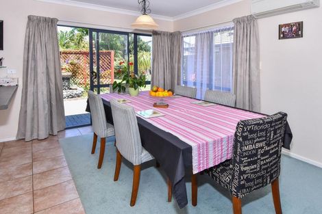 Photo of property in 53 Bellville Drive, Clendon Park, Auckland, 2103