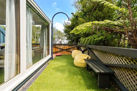 Photo of property in 52 Amapur Drive, Khandallah, Wellington, 6035