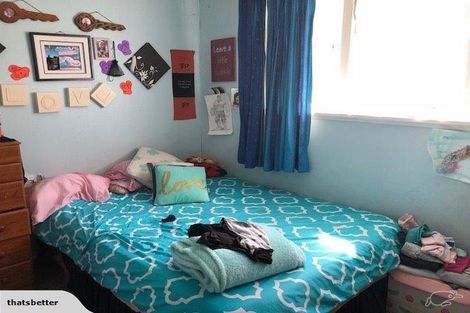 Photo of property in 9 Temuera Street, Otaki, 5512