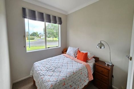 Photo of property in 6 Buckingham Place, Rototuna North, Hamilton, 3210