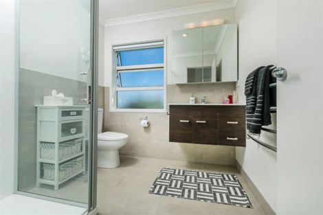 Photo of property in 7 Waiarohia Place, Hobsonville, Auckland, 0616