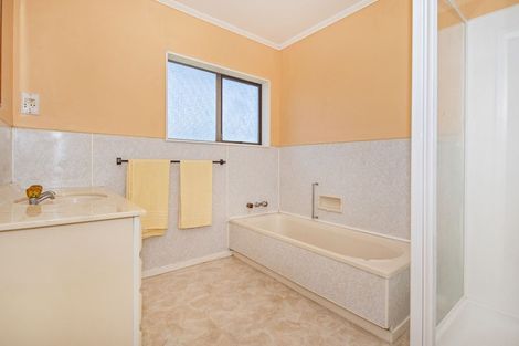 Photo of property in 2/33 Old Onerahi Road, Onerahi, Whangarei, 0110