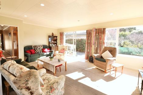 Photo of property in 69 Main North Road, Geraldine, 7930