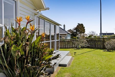 Photo of property in 22 Whitcombe Road, Opunake, 4616