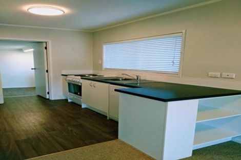 Photo of property in 1/19 Gulf Crest, Bucklands Beach, Auckland, 2012