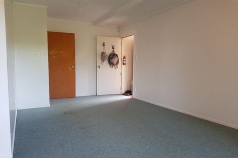 Photo of property in 42 Durham Street, Te Atatu Peninsula, Auckland, 0610
