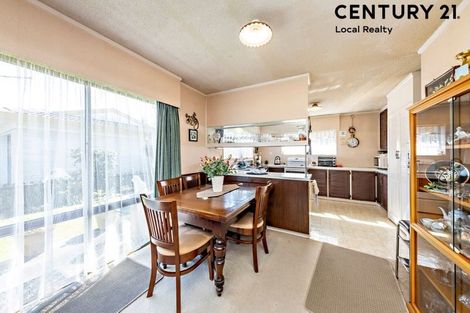 Photo of property in 2/69 Settlement Road, Papakura, 2110