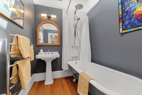 Photo of property in 21 Locarno Street, Opawa, Christchurch, 8023