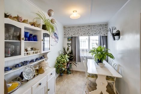 Photo of property in 126 Latham Street, Marewa, Napier, 4110