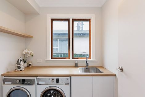 Photo of property in 98 Manawatu Street, Hokowhitu, Palmerston North, 4410