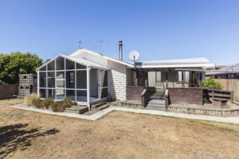 Photo of property in 27 Lakewood Drive, Burwood, Christchurch, 8083