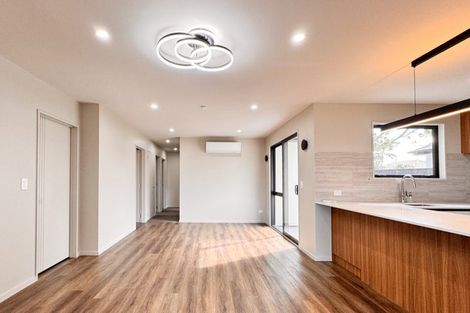 Photo of property in 7 Akoranga Place, Hornby, Christchurch, 8042