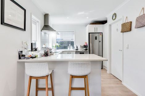 Photo of property in 2/28 Garnett Avenue, Forest Lake, Hamilton, 3200