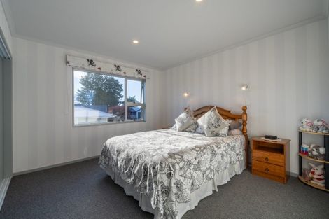 Photo of property in 24 Gunn Street, Te Anau, 9600