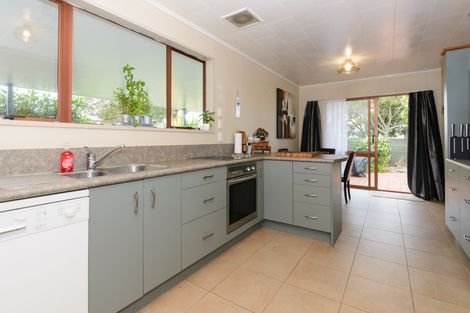 Photo of property in 51 Kimberley Grove, Westbrook, Palmerston North, 4412