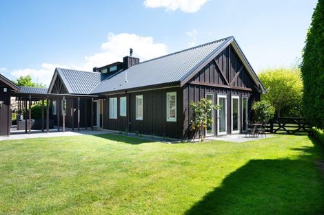 Photo of property in 38 Tauroa Valley Road, Havelock North, 4130