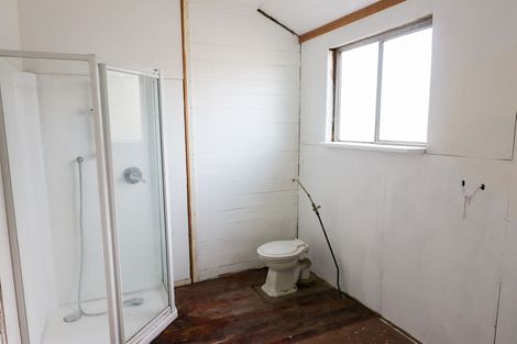 Photo of property in 1 Cadman Street, Dannevirke, 4930