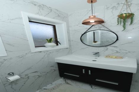 Photo of property in 1/8 Koromiko Street, New Lynn, Auckland, 0600