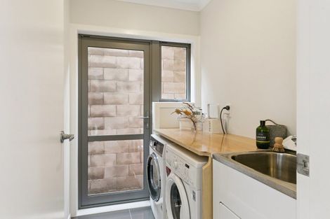 Photo of property in 4 Lakshmi Place, Khandallah, Wellington, 6035