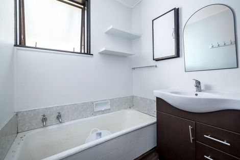 Photo of property in 100 Kuripuni Street, Kuripuni, Masterton, 5810