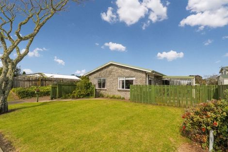 Photo of property in 6 Whitby Avenue, Whitianga, 3510