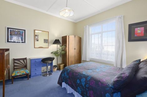 Photo of property in 24 Hargest Crescent, Saint Kilda, Dunedin, 9012