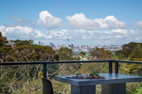 Photo of property in 8b Huka Road, Birkenhead, Auckland, 0626