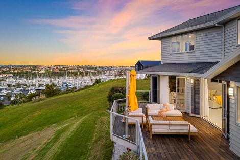 Photo of property in 64 Balboa Drive, Matakatia, Whangaparaoa, 0930