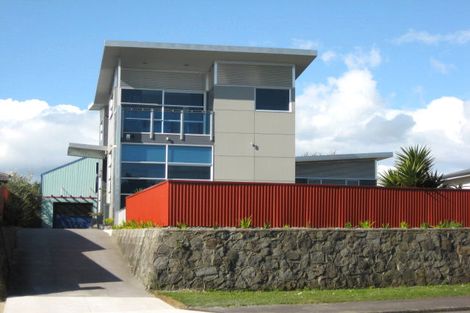 Photo of property in 139 Mangorei Road, Merrilands, New Plymouth, 4312