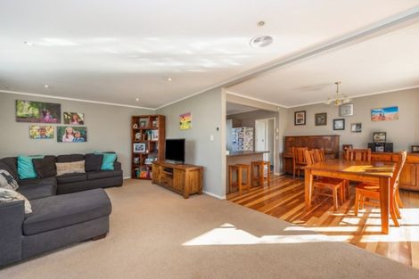 Photo of property in 19 Ashurst Avenue, Pukete, Hamilton, 3200