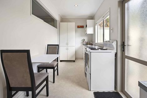 Photo of property in 36 Glenmore Road, Sunnyhills, Auckland, 2010