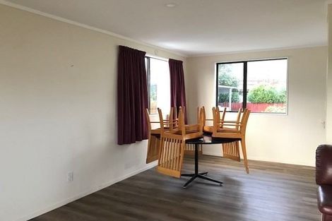 Photo of property in 22b South Street, Papakura, 2110
