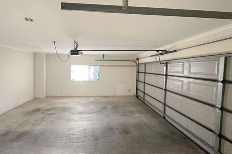 Photo of property in 16 Holland Road, Hillcrest, Auckland, 0627