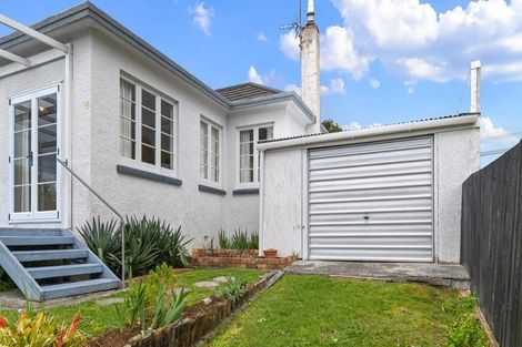 Photo of property in 34 Cairnfield Road, Kensington, Whangarei, 0112