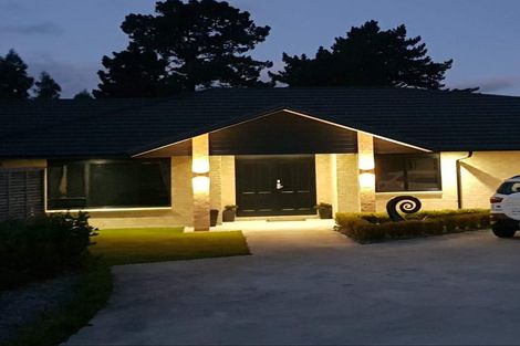 Photo of property in 15 Opal Avenue, Timberlea, Upper Hutt, 5018