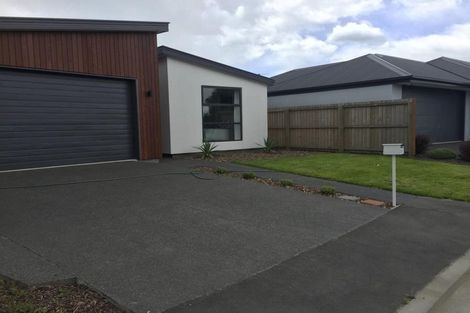 Photo of property in 17 Berg Way, Belfast, Christchurch, 8051
