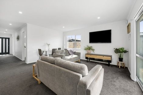 Photo of property in 4 Mokopapa Street, Takanini, 2112