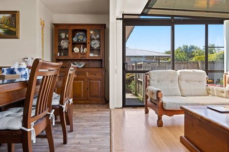 Photo of property in 1/39 Harris Crescent, Papanui, Christchurch, 8053