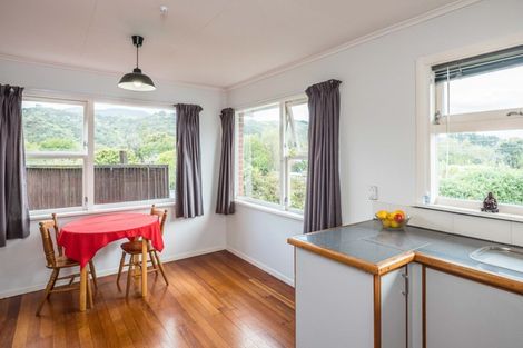 Photo of property in 3a Rimu Road, Raumati Beach, Paraparaumu, 5032