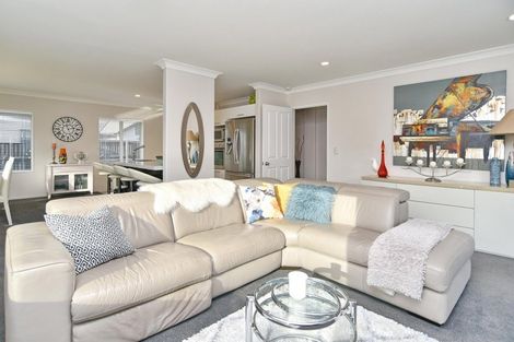 Photo of property in 5 Amoka Crescent, Parklands, Christchurch, 8083