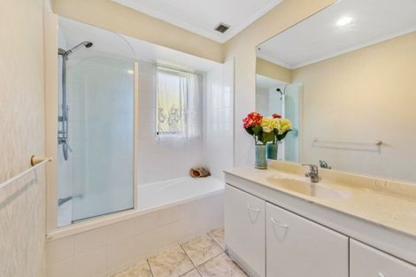 Photo of property in 9 Lizzie Lane, Clover Park, Auckland, 2019