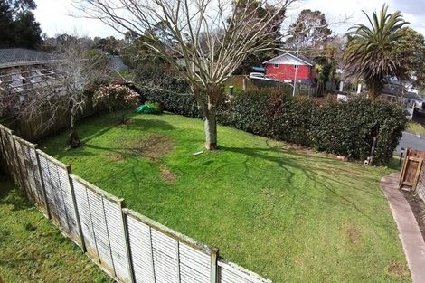 Photo of property in 19 St Catherine Crescent, West Harbour, Auckland, 0618