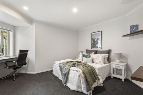 Photo of property in 7 Louvain Place, Greenhithe, Auckland, 0632